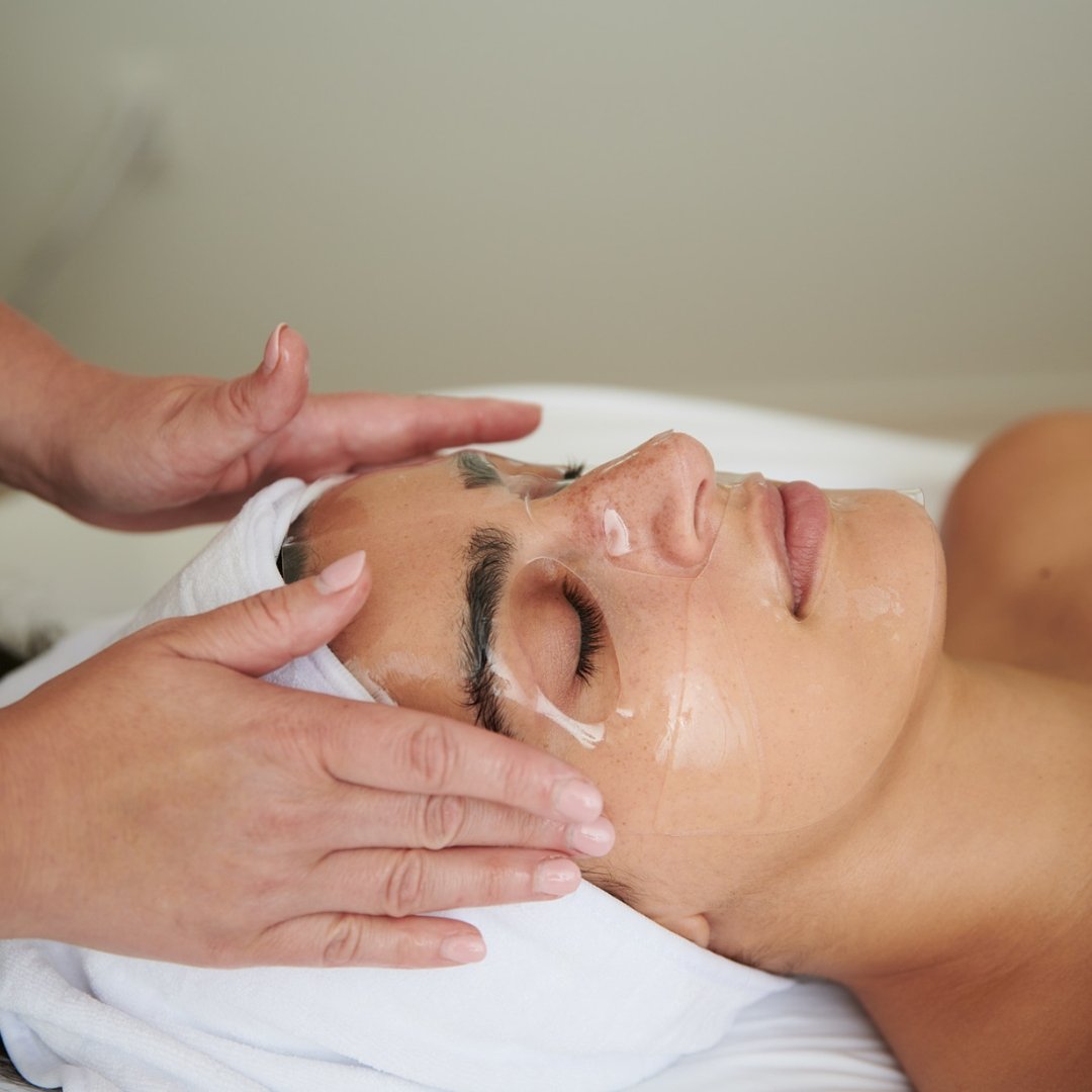 Neogenesis Beta Glucan Hydrogel Mask - by Kin Aesthetics